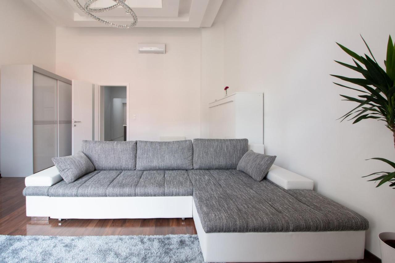 Basilika View Imperial Suite -Sas Street -Need Reservation For Free Parking Budapeste Exterior foto